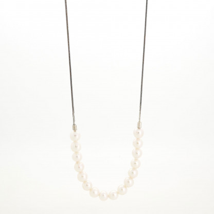 Designschmuck kaufen 16 Perlkette Halbundhalb groß 416x416 - Halskette mit Akoya Zuchtperlen