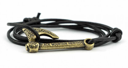 armband mit wickelarmband mit axt antikbronze schwarz 416x223 - Axt Armband RAGNAR Leder vintage schwarz